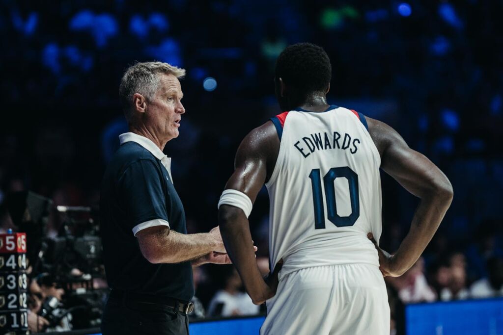 steve kerr e Anthony Edwards