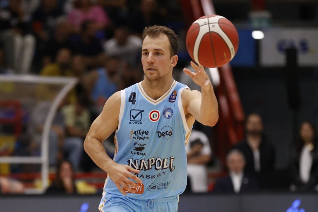 Kevin Pangos di Napoli Basket